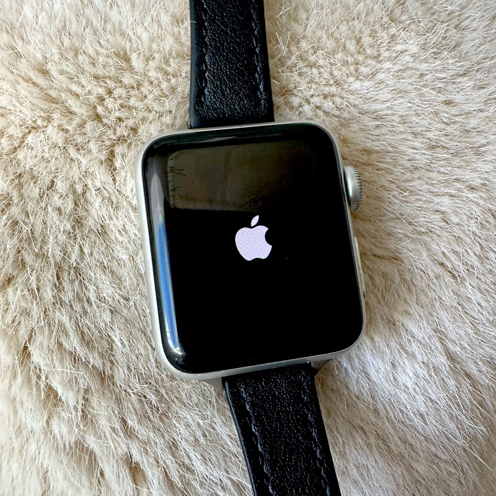 Apple Watch Series 3, 38 MM Aluminum Case
